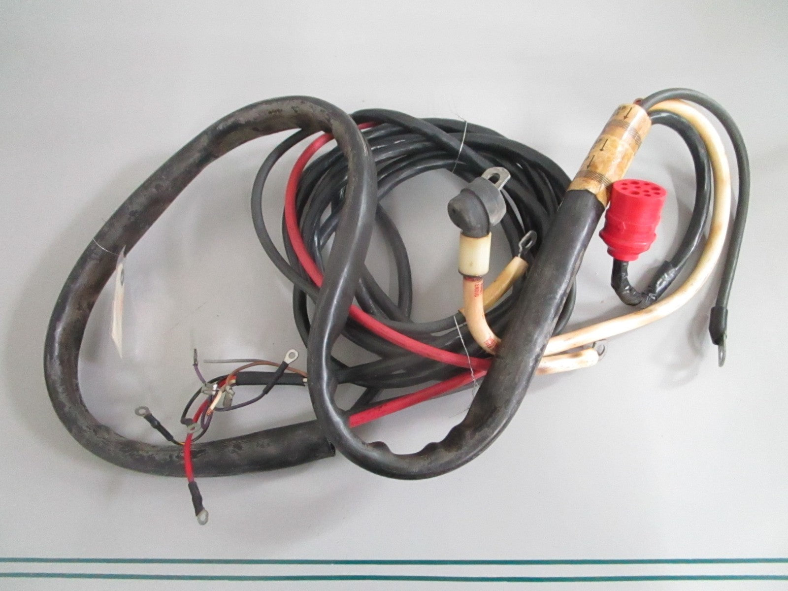 NEW OEM 385700 0385700 OMC Johnson Evinrude Instrument Cable Assy 0820