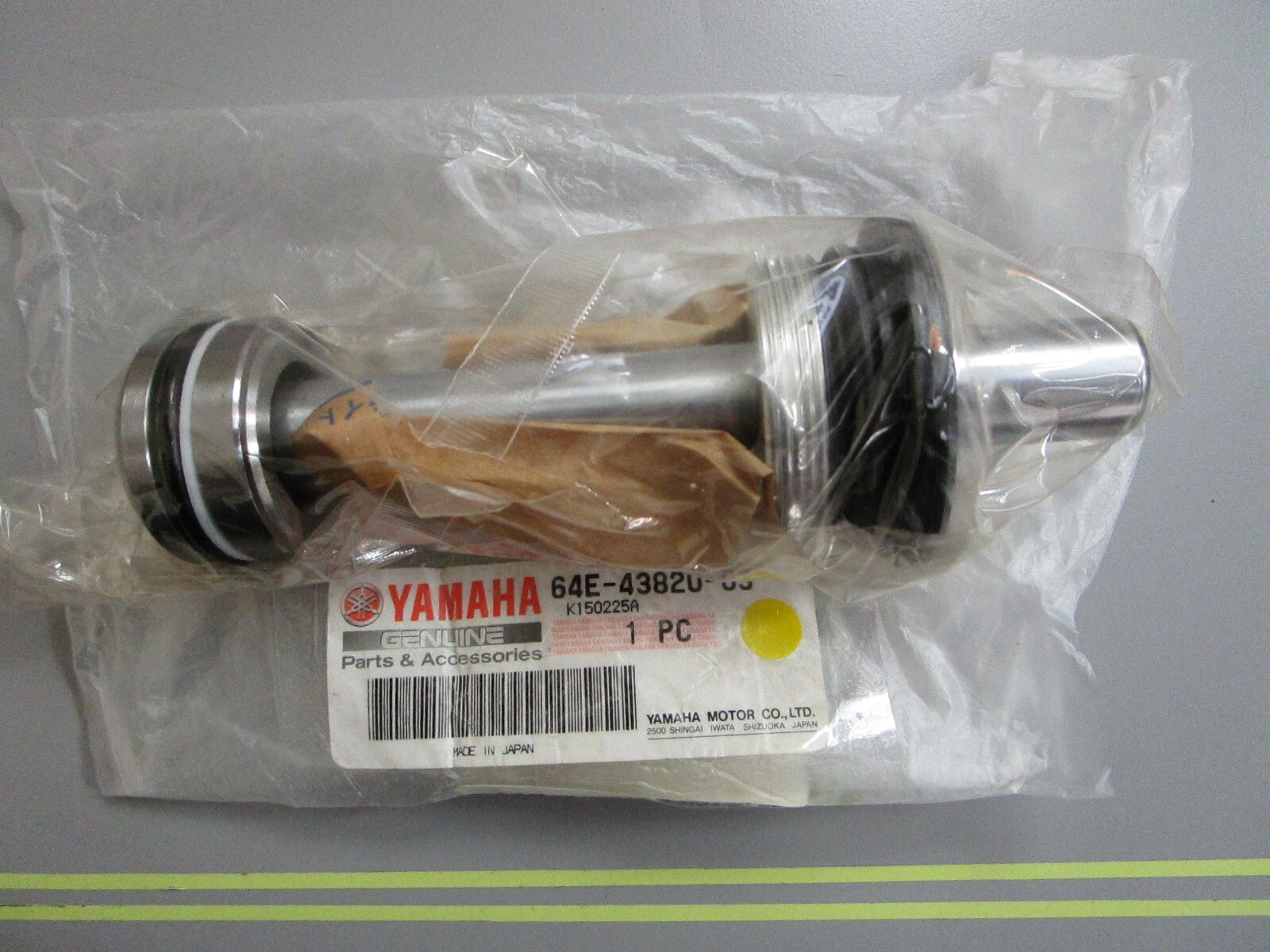*NEW OEM* 0820 Yamaha Trim Piston Sub Assy 64E-43820-03-00