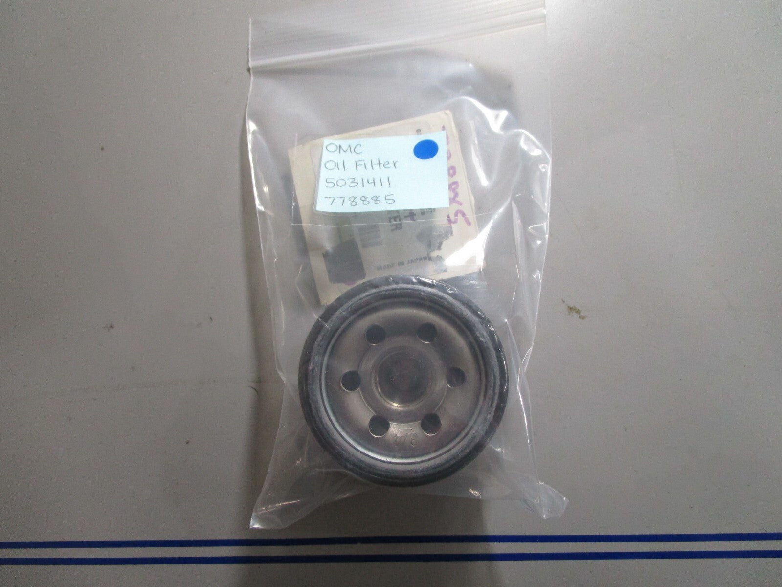 *NEW OEM* 0810 OMC Johnson Evinrude Oil Filter 5031411 778885 0778885