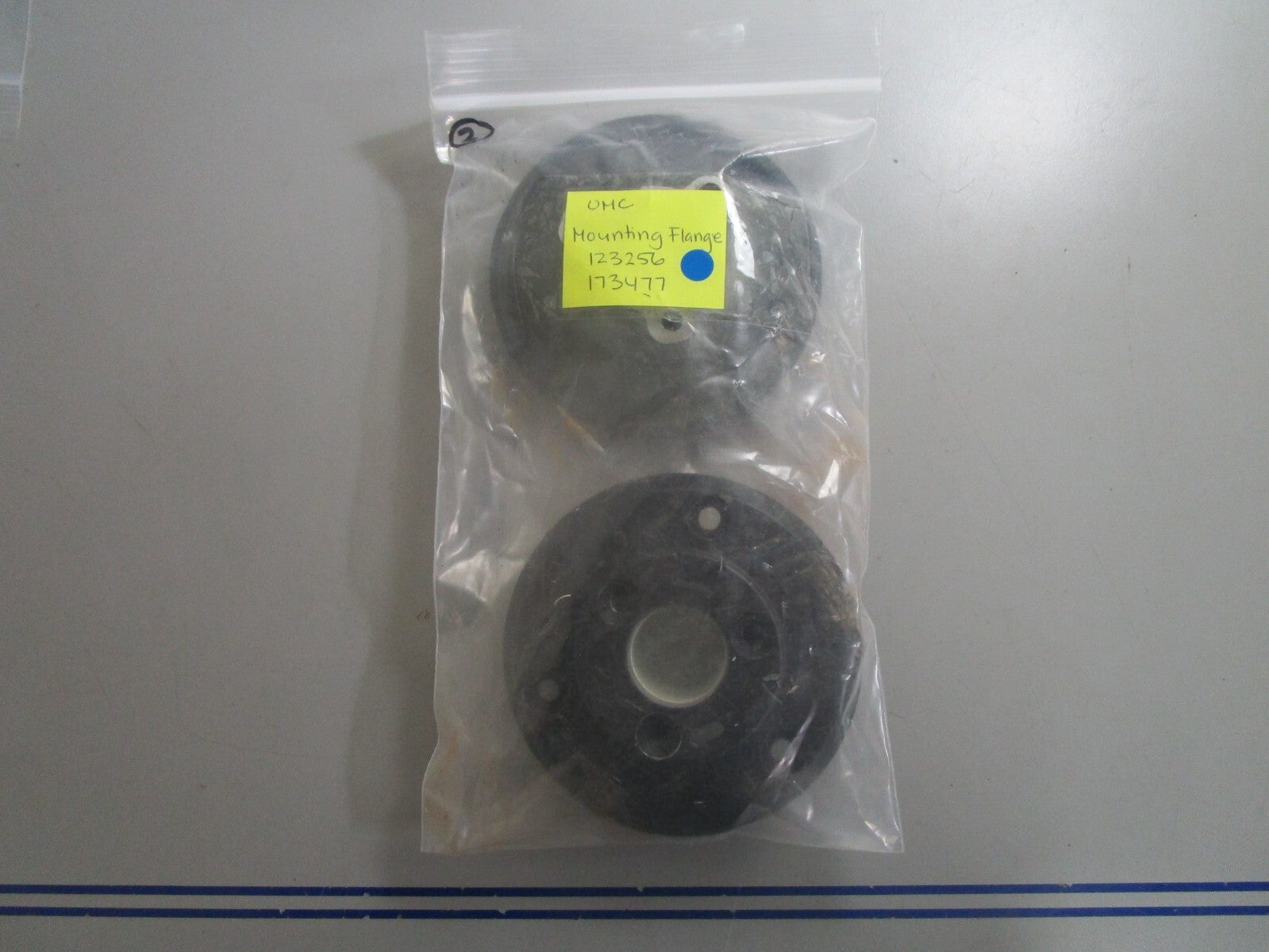 *NEW OEM* 0810 OMC Johnson Evinrude Mounting Flange 123256 173477