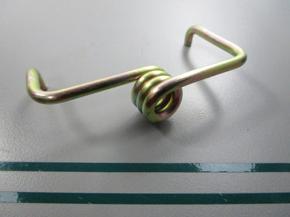 NEW OEM 70721-45190 Kubota Lever Spring 0810