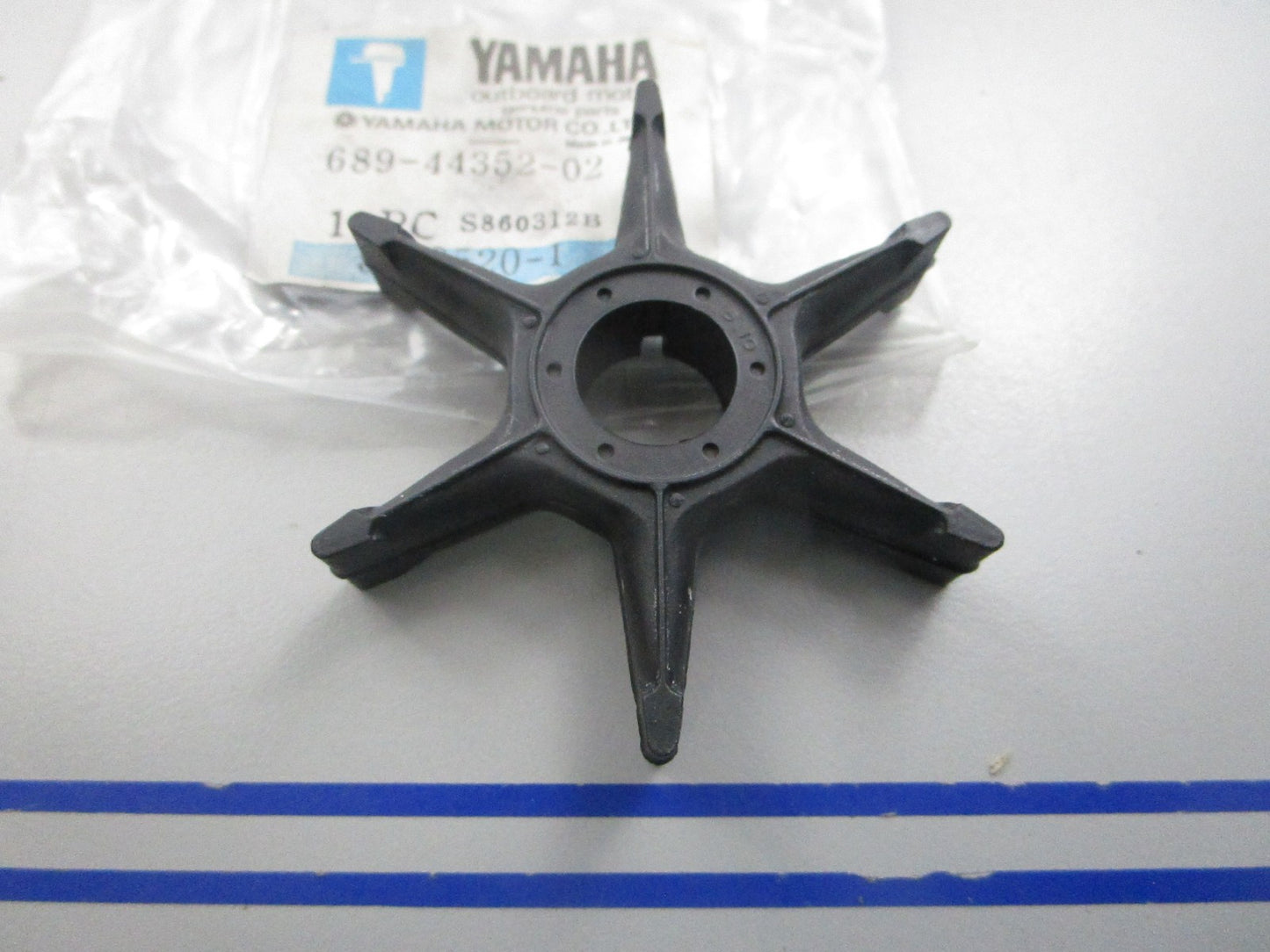 NEW OEM 689-44352-02-00 Yamaha Impeller 0810