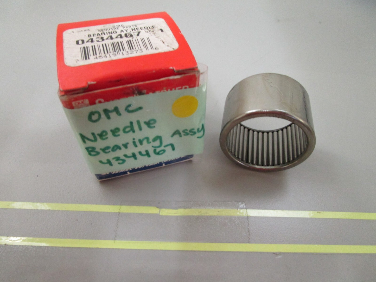 *NEW OEM* 0810 OMC Johnson Evinrude Needle Bearing Assembly 424467 0424467