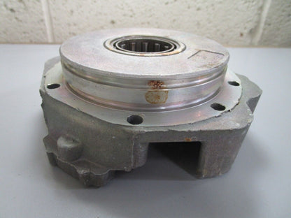 *NEW OEM* 0820 OMC Johnson Evinrude Bearing Housing 379477 379477