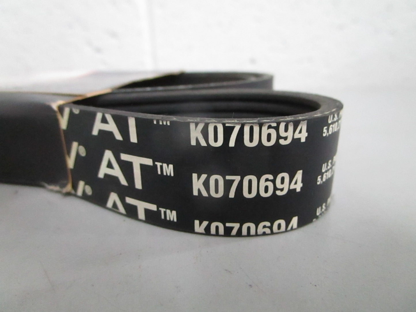 NEW K070694 Gates Serpentine Belt 0820