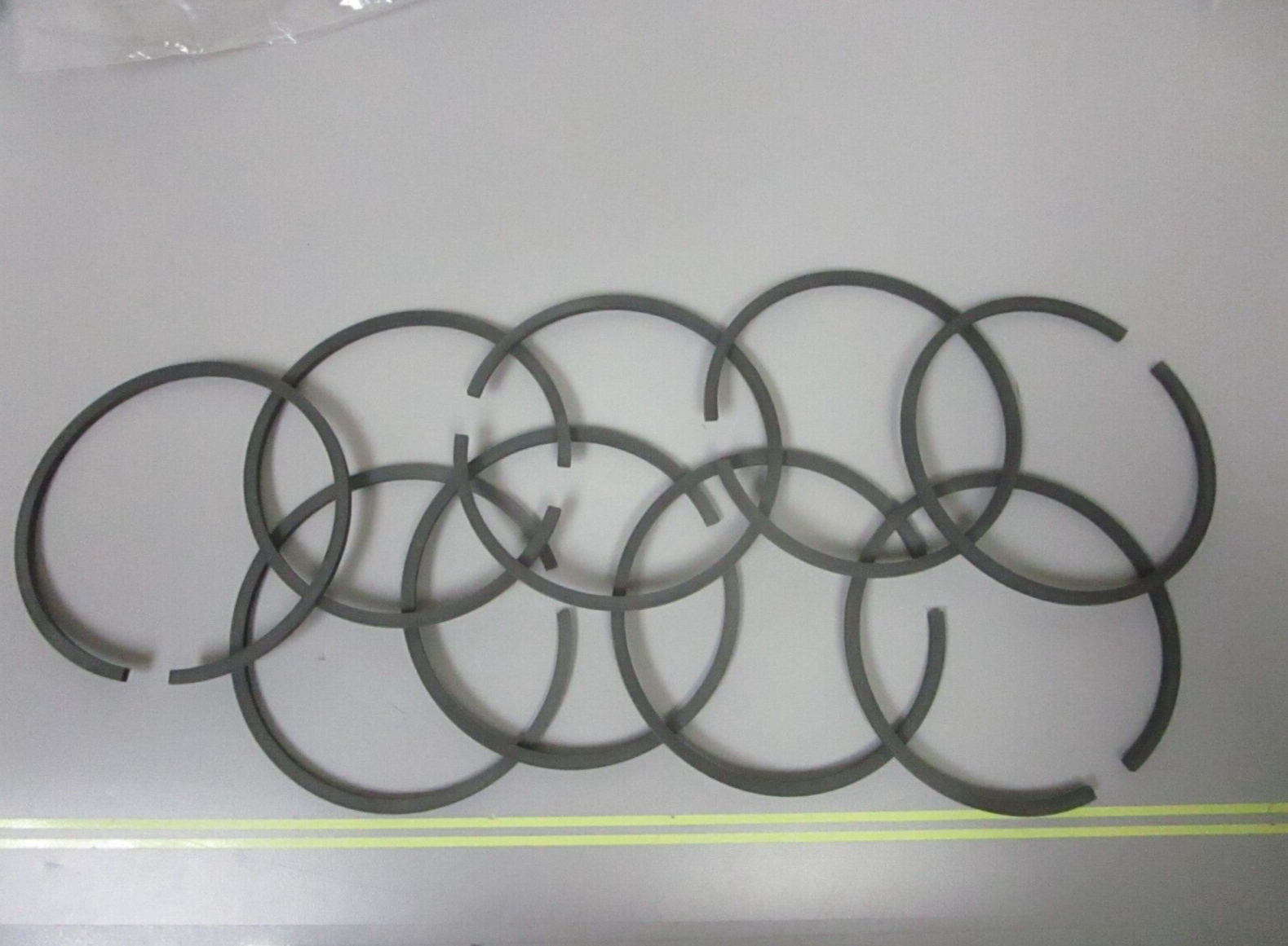 *NEW OEM* 0810 Mercury Quicksilver 9 Piston Ring Set 39-78633