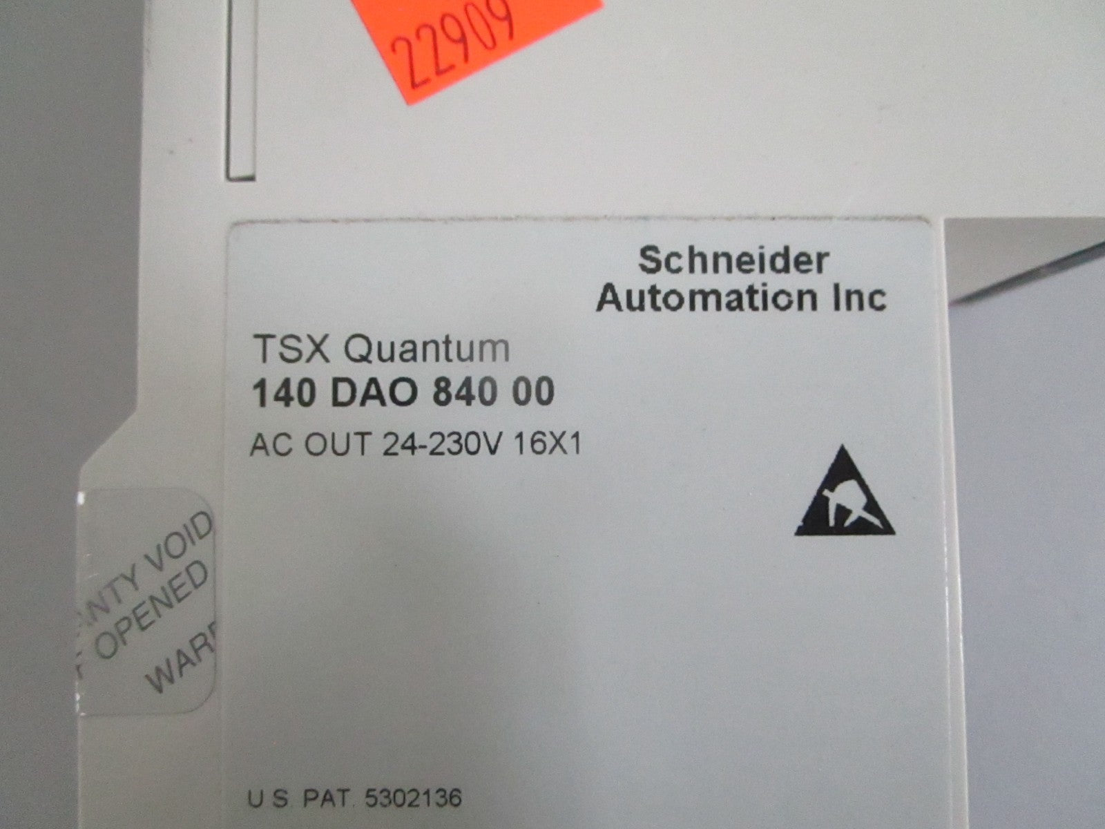 Schneider 140DAO84000 Modicon Quantum Discrete Output Module NEW OEM 0820