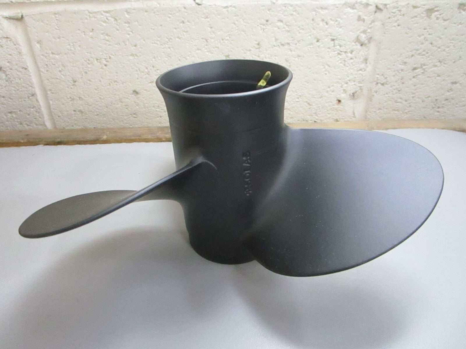 *NEW* 0820 Solas Amita 3 (9.9-15HP) OA3×9.25×10RB Propeller 2111-093-10