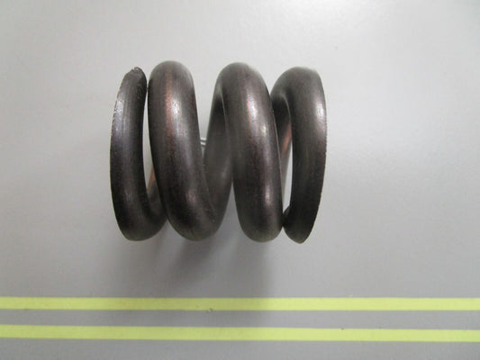 *NEW OEM* 0810 Volvo Penta Spring 897666