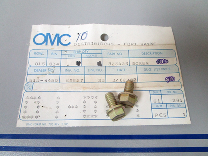 NEW OEM (LOT OF 2) 323429 0323429 OMC Johnson Evinrude Screw 0810