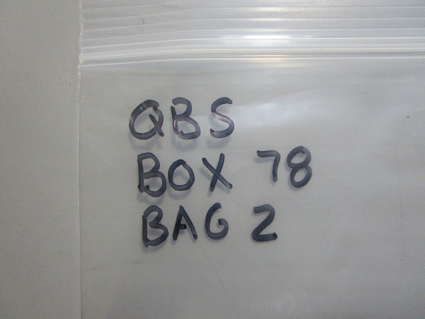 *NEW* (LOT OF 5) 0810 NGK Spark Plug B9HS-10