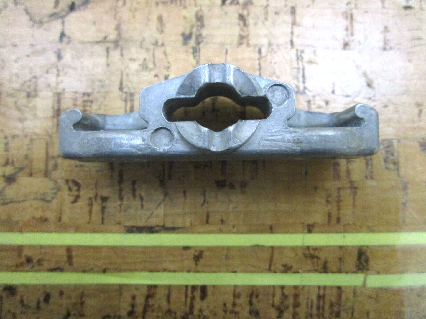 *NEW OEM* 0750 Mercury Quicksilver BRACKET 37411