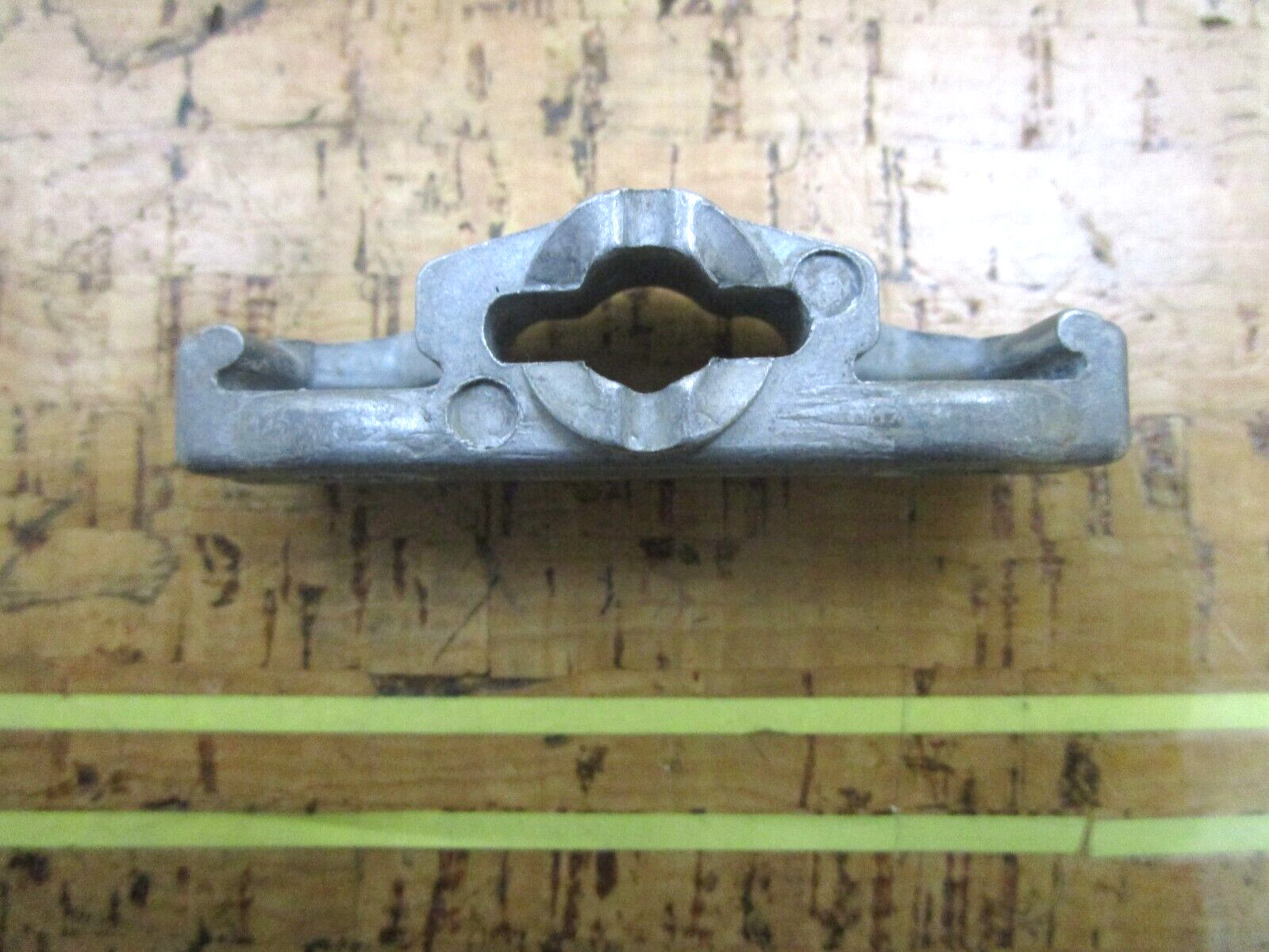 *NEW OEM* 0750 Mercury Quicksilver BRACKET 37411