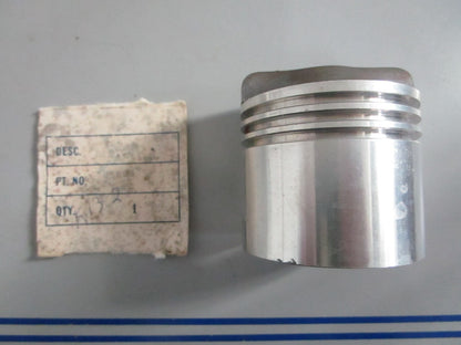 NEW OEM 385865 0385865 318522 OMC Johnson Evinrude Piston 0820
