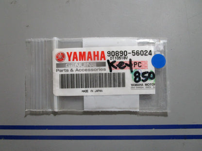 *NEW OEM* 0810 Yamaha 850 Key 90890-56024