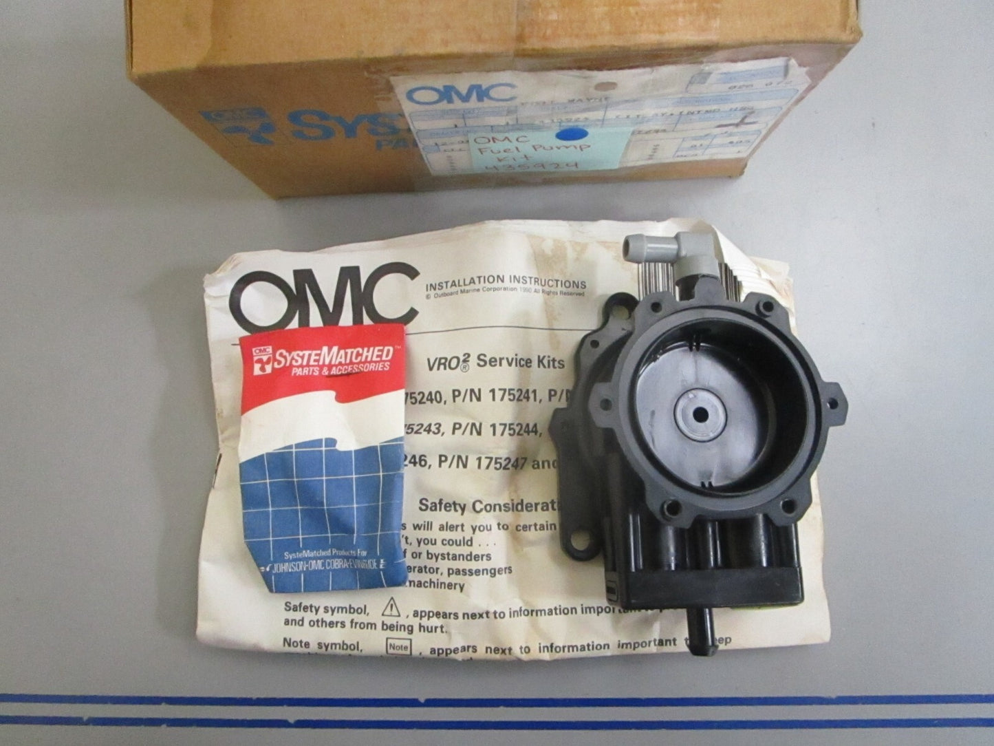 *NEW OEM* 0820 OMC Johnson Evinrude Fuel Pump Kit 435924 0435924