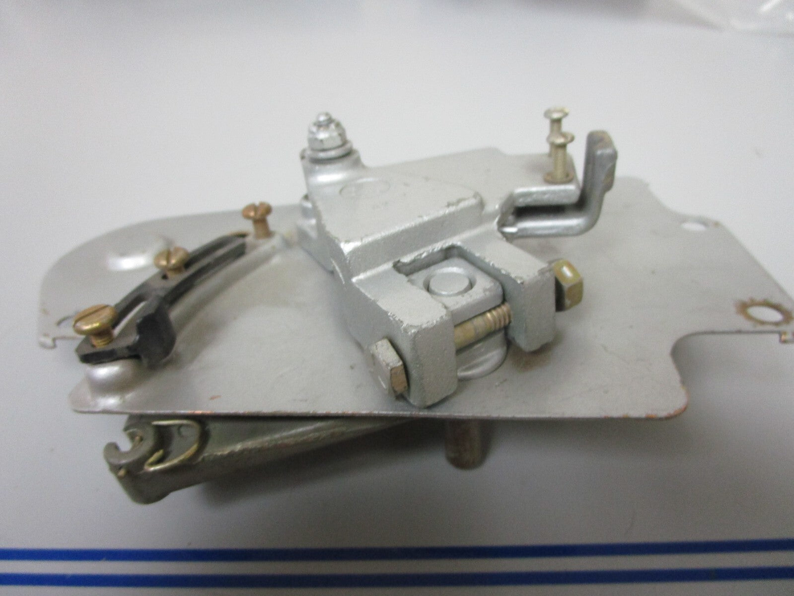 *NEW OEM* 0810 OMC Johnson Evinrude Shift Housing Cover Ay 982761 982763 982762