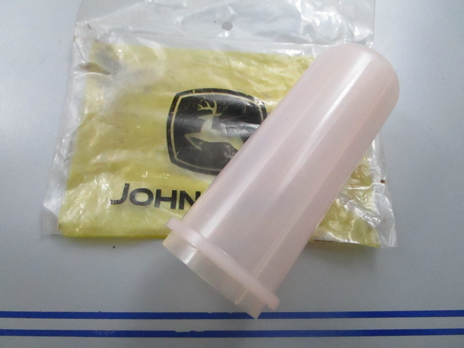 *NEW OEM* 0810 John Deere Fuel Filter Cap M802636