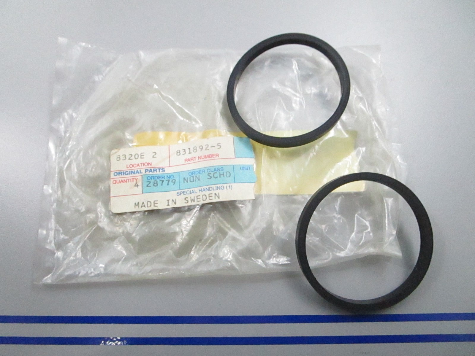 *NEW OEM* (LOT OF 2) 0810 Volvo Penta Seal Ring 831892