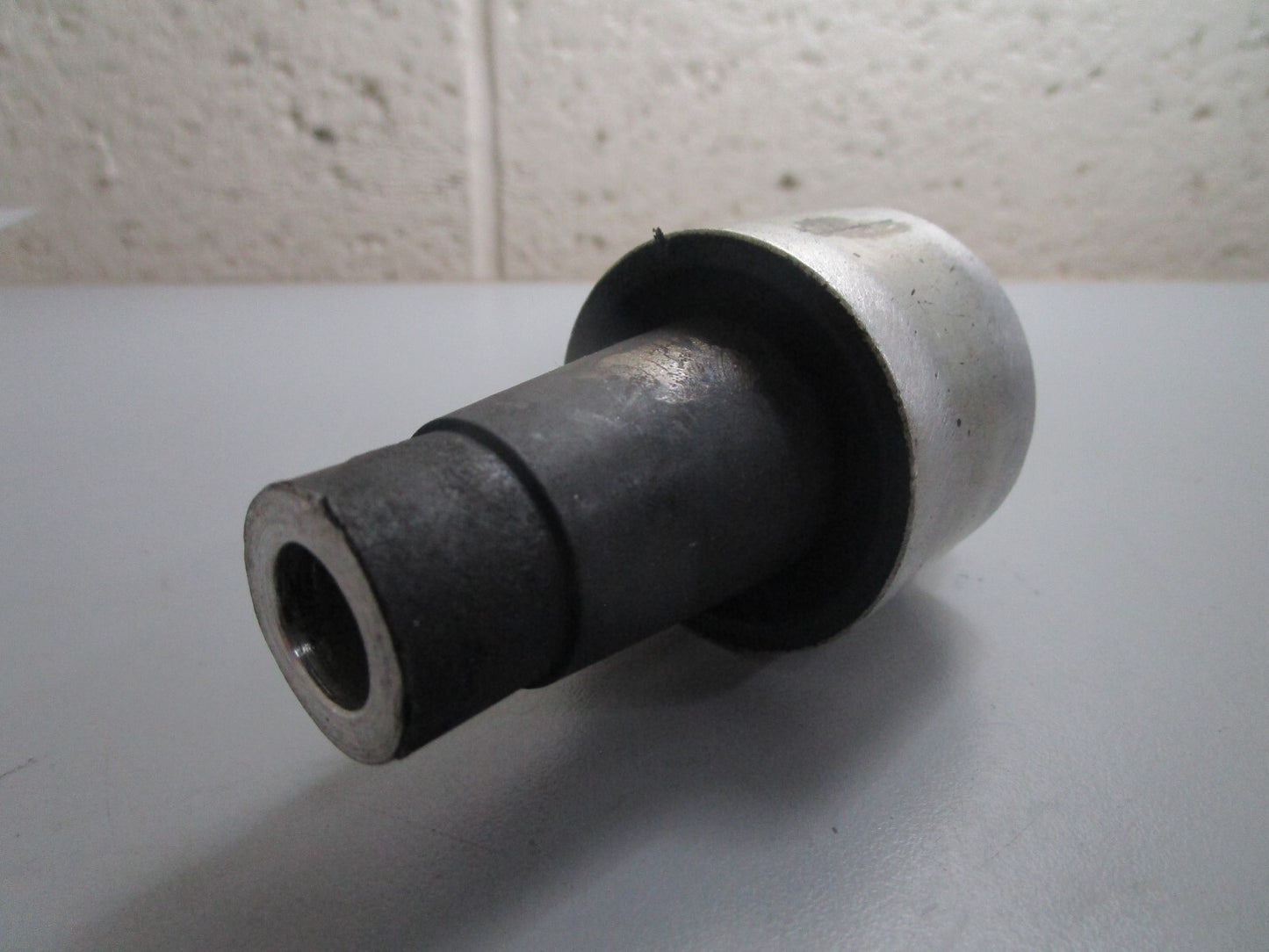 *NEW OEM* 0820 Mercury Quicksilver Mount 8284842