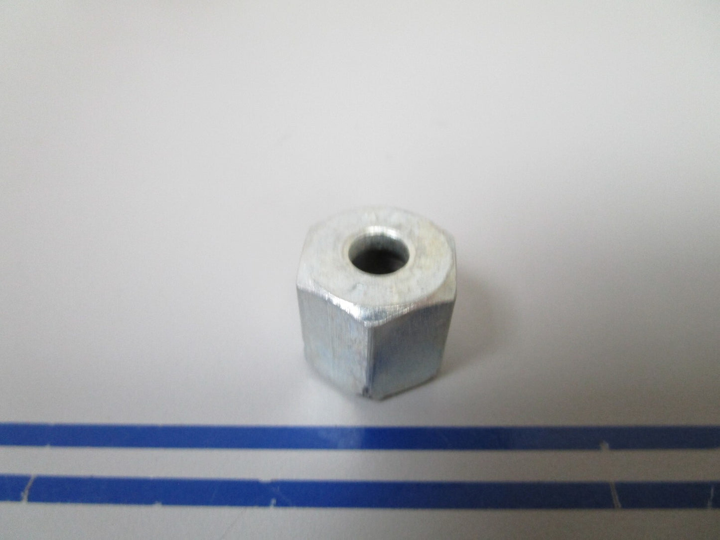 *NEW OEM* 0810 Volvo Penta Fitting Nut 941521