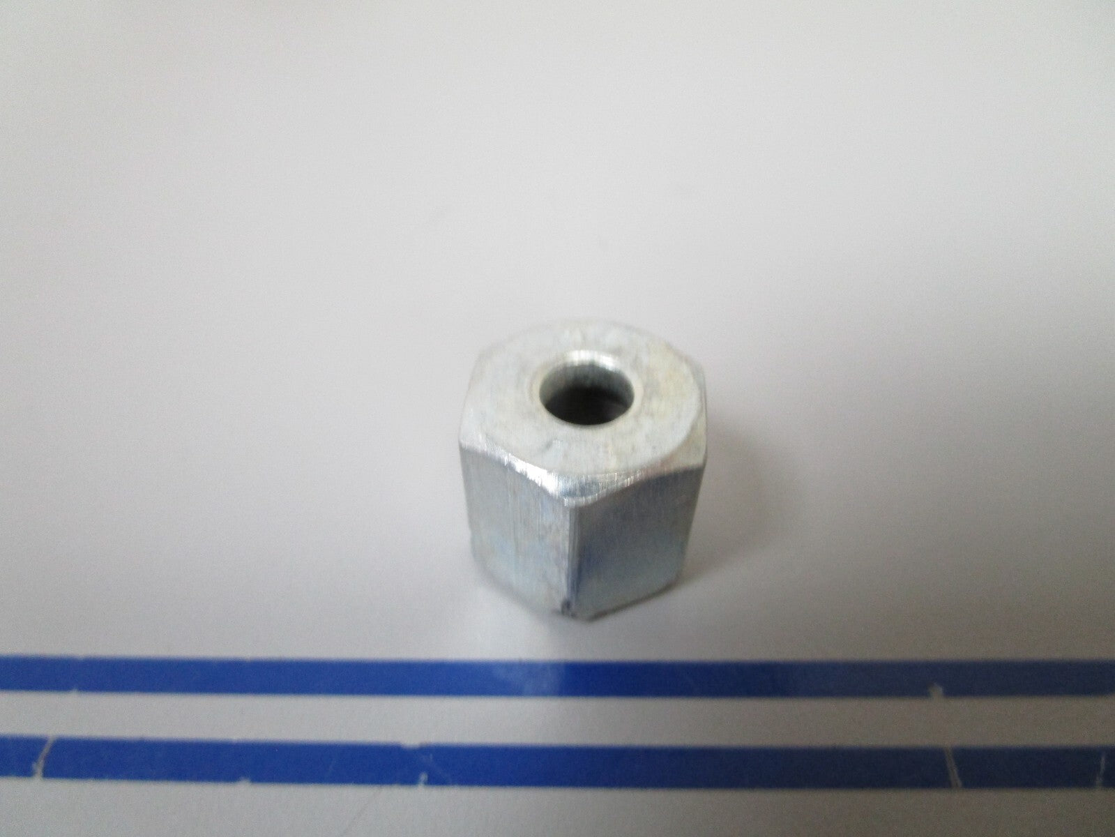 *NEW OEM* 0810 Volvo Penta Fitting Nut 941521