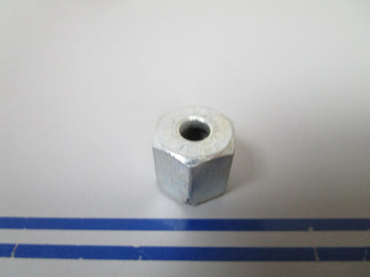 *NEW OEM* 0810 Volvo Penta Fitting Nut 941521
