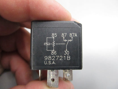NEW OEM 586224 0586224 OMC Johnson Evinrude Trim Relay 0810