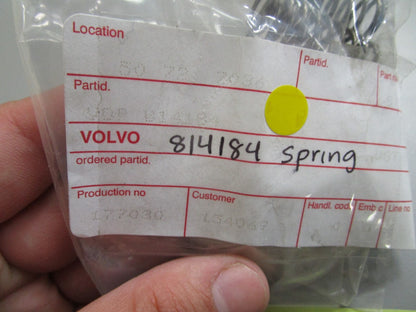 *NEW OEM* 0810 Volvo Penta Spring 814184