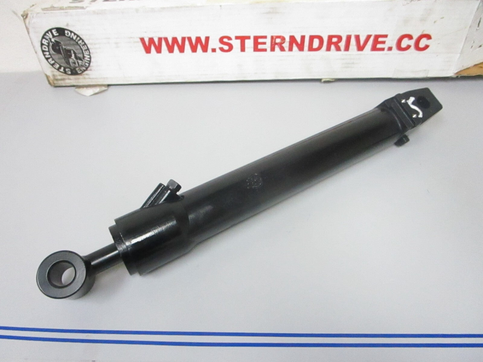 *NEW* 0720 SE STBD Trim Cylinder Ram 9B-116-01 Replace: Alpha 1 Gen II 815954A7