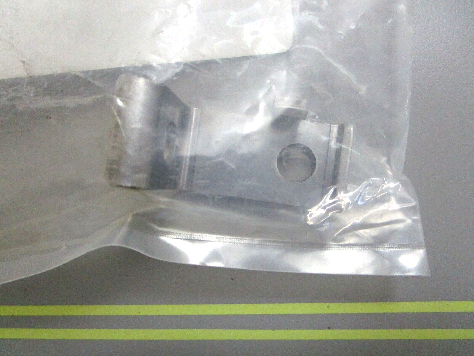 *NEW OEM* 0750 Yamaha FILTER BRACKET 6C5-24556-01-00