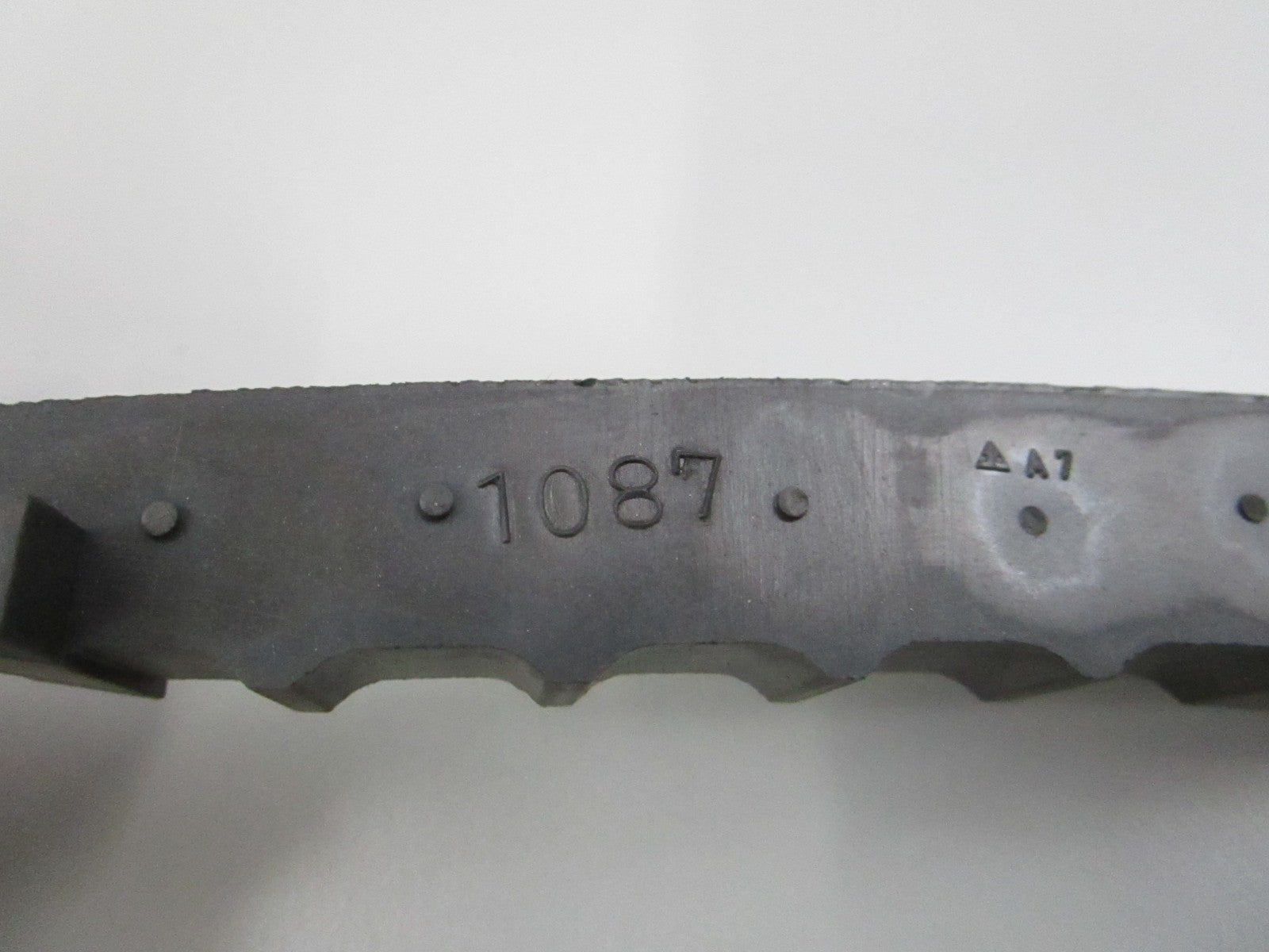 NEW OEM 12053-1087 Kawasaki Chain Guide 0810