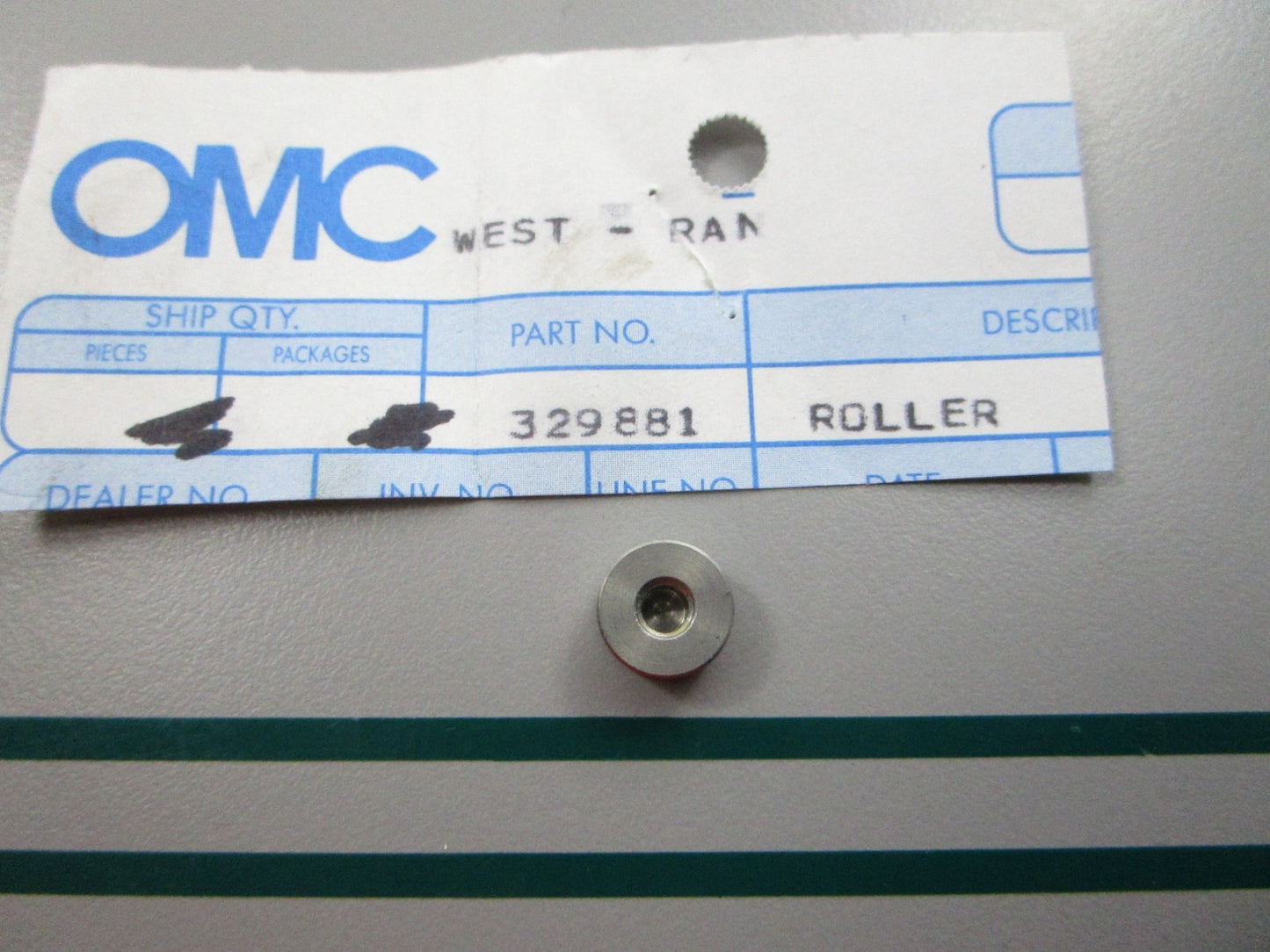 NEW OEM 329881 0329881 OMC Johnson Evinrude Roller 0810