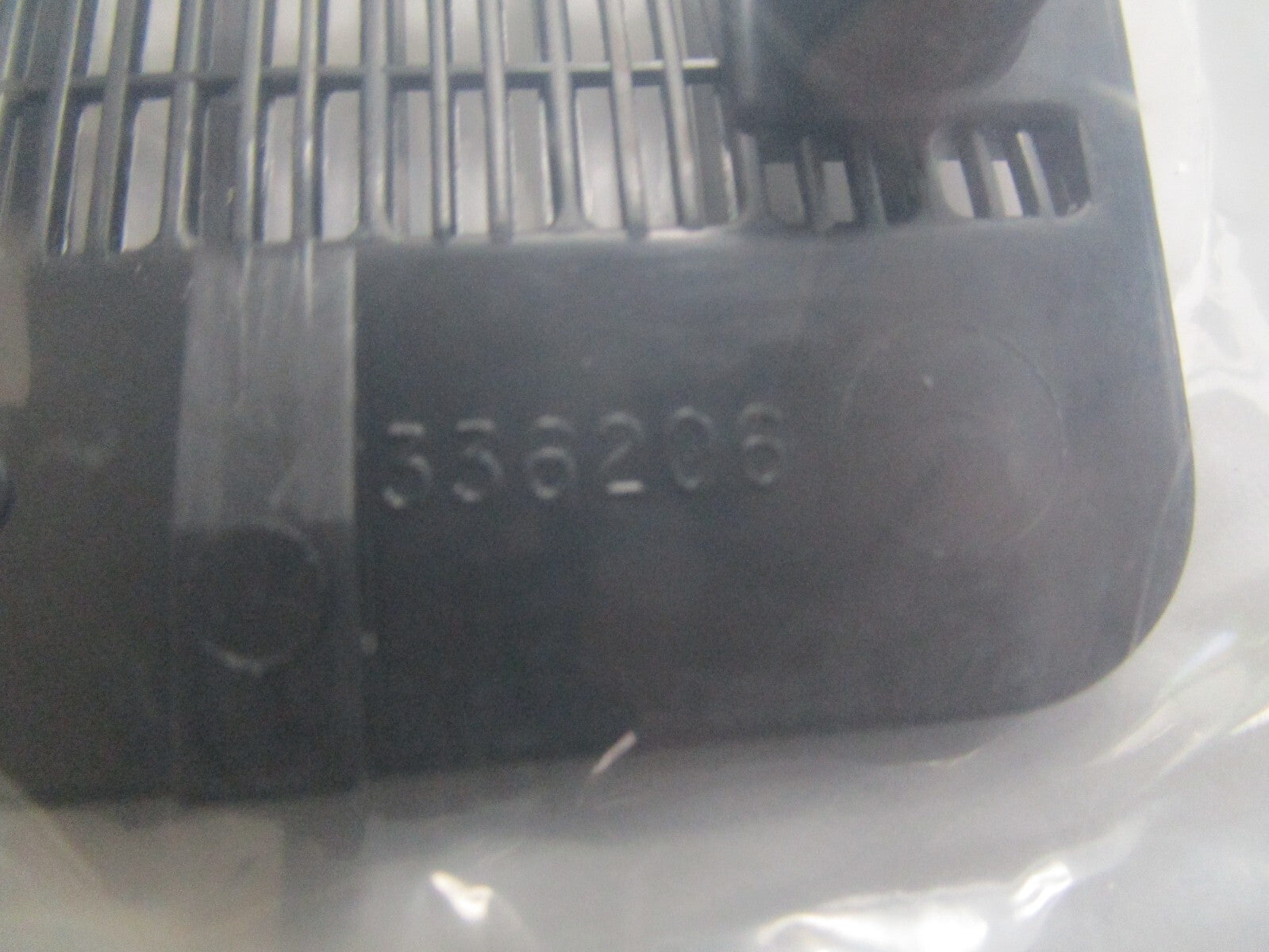 *NEW OEM* 0810 OMC Johnson Evinrude Water Inlet Screen 336206 0336206