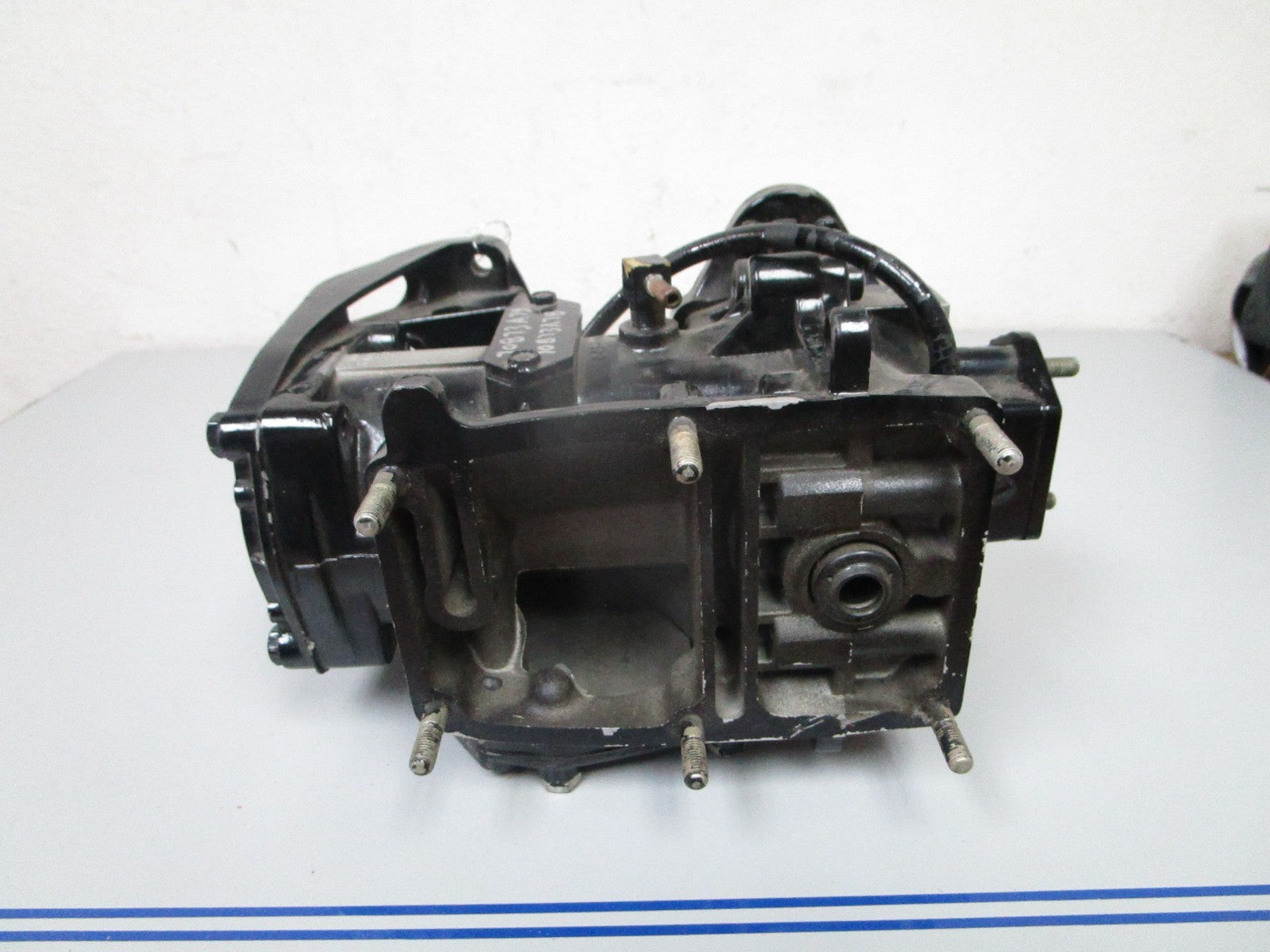 NEW OEM 849-6423A3 70873A79 Mercury 4 4.5 Cylinder Block & Crankshaft Ay 0720