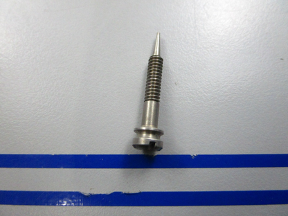 *NEW OEM* 0810 OMC Johnson Evinrude Needle 335015 0335015