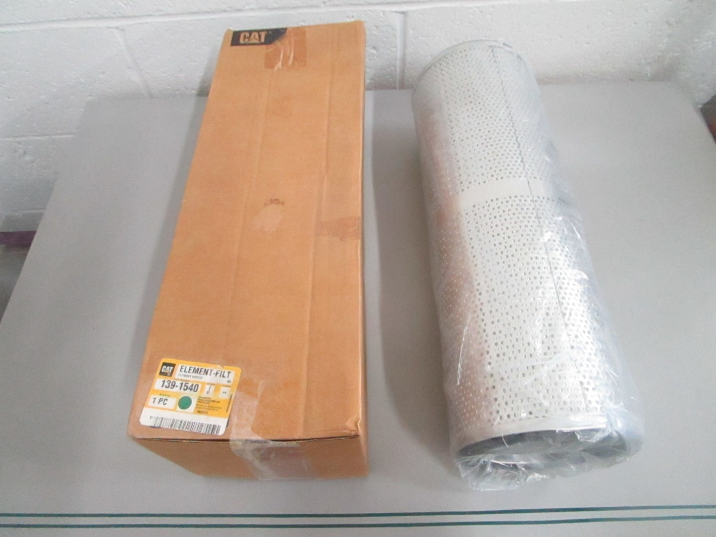 CAT 139-1540 Ultra High Efficiency Hydraulic Filter Element Heavy Equip NEW OEM