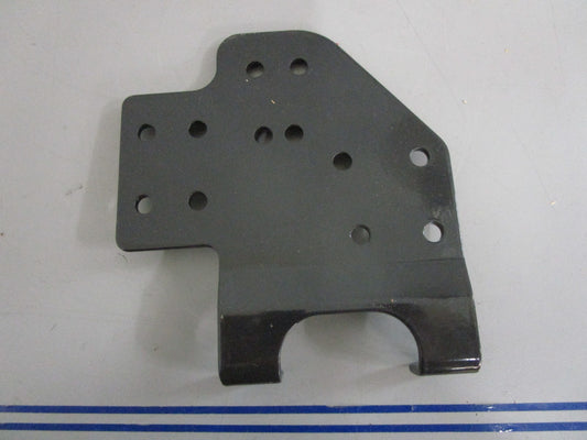 *NEW OEM* 0820 OMC Johnson Evinrude Bracket 3857411
