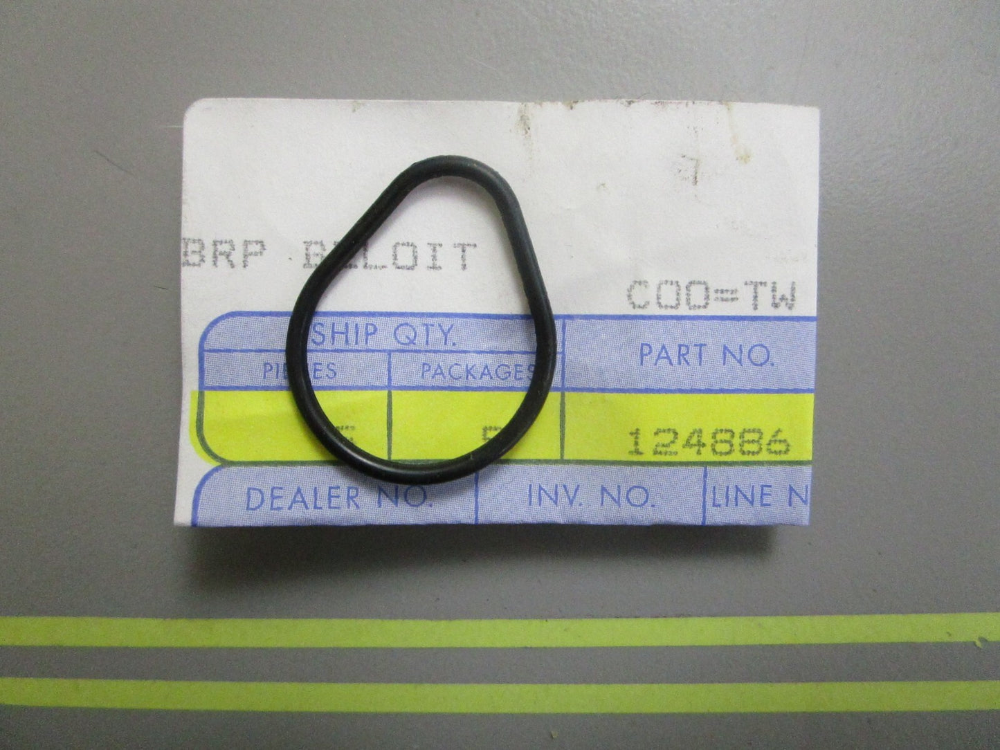 *NEW OEM* 0810 OMC Johnson Evinrude Seal 124886 0124886