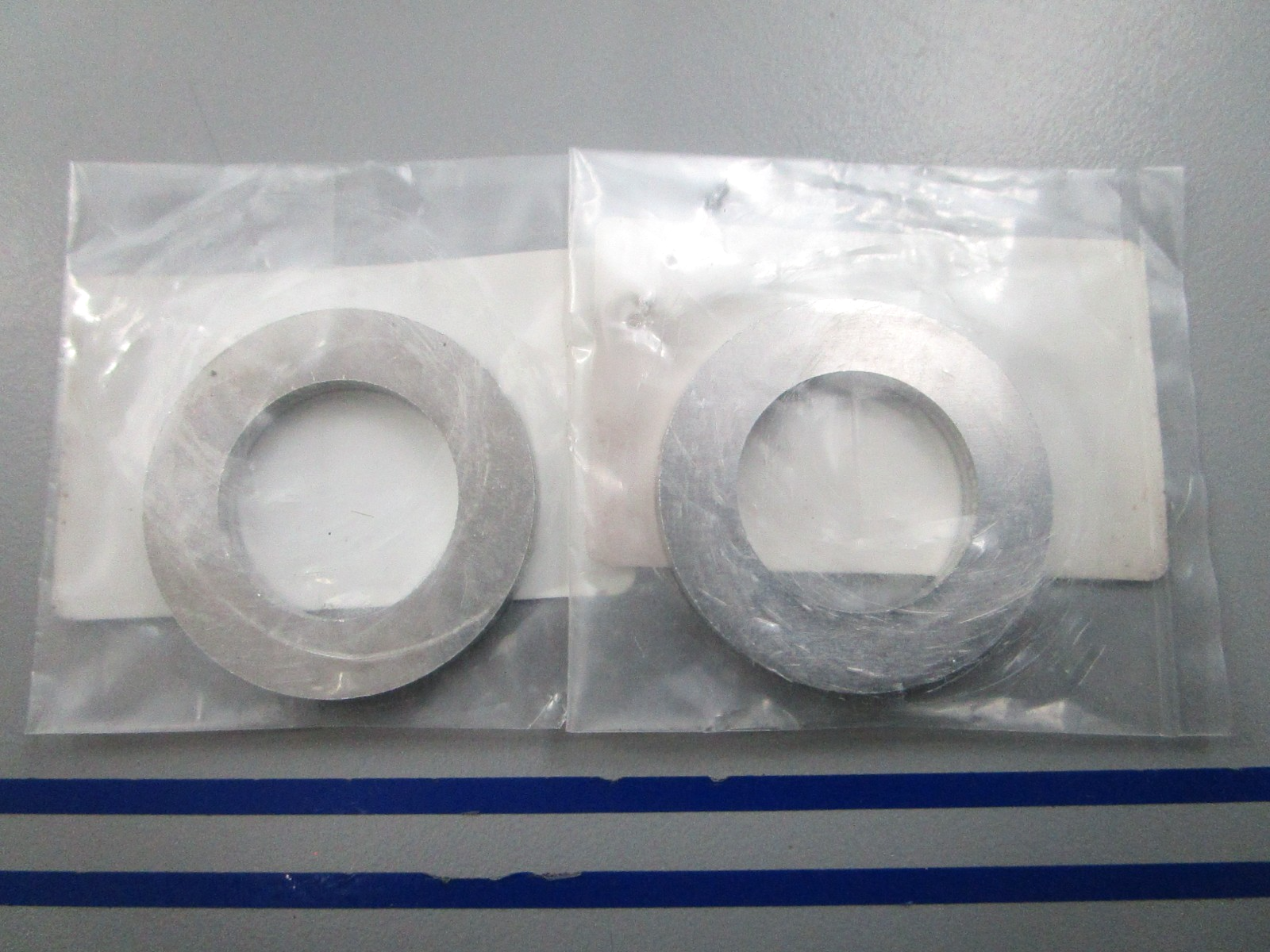 NEW OEM (LOT OF 2) 3R0-61335-0 3R0613350 Tohatsu Upper Lock Plate 0810