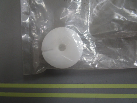 *NEW OEM* 0820 OMC Johnson Evinrude Valve 308070 0308070