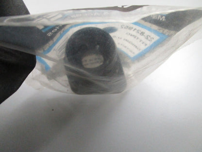 *NEW OEM* 0810 Mercury Quicksilver Fitting 22-821952