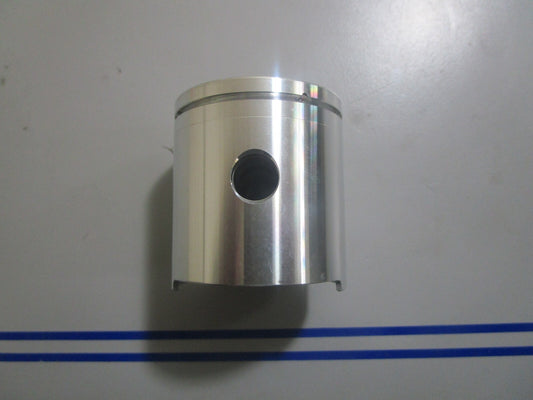 *NEW OEM* 0810 Mercury Quicksilver Piston 700-8M0082168