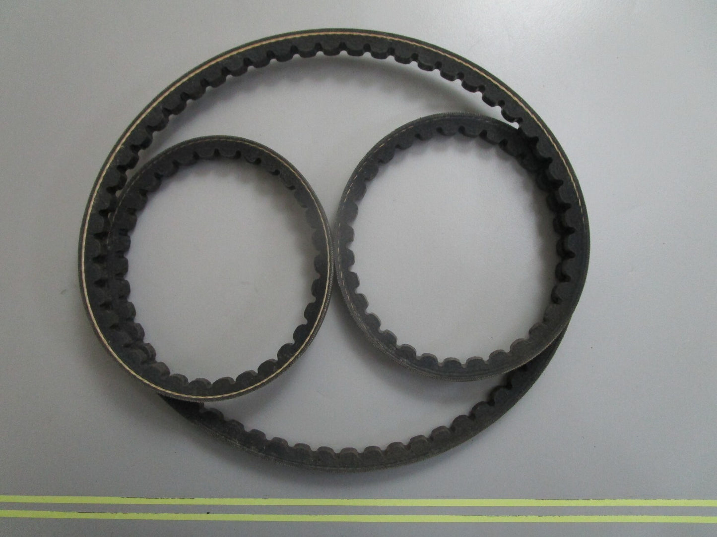 *NEW OEM* 0820 Volvo Penta V-Belt 978547
