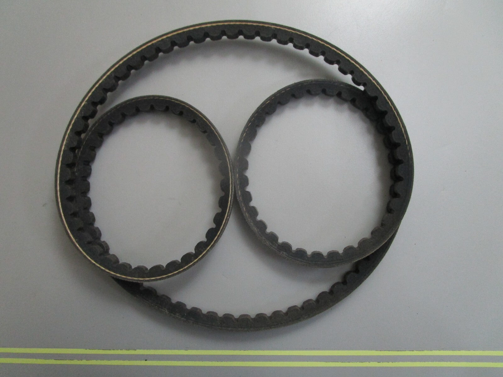 *NEW OEM* 0820 Volvo Penta V-Belt 978547