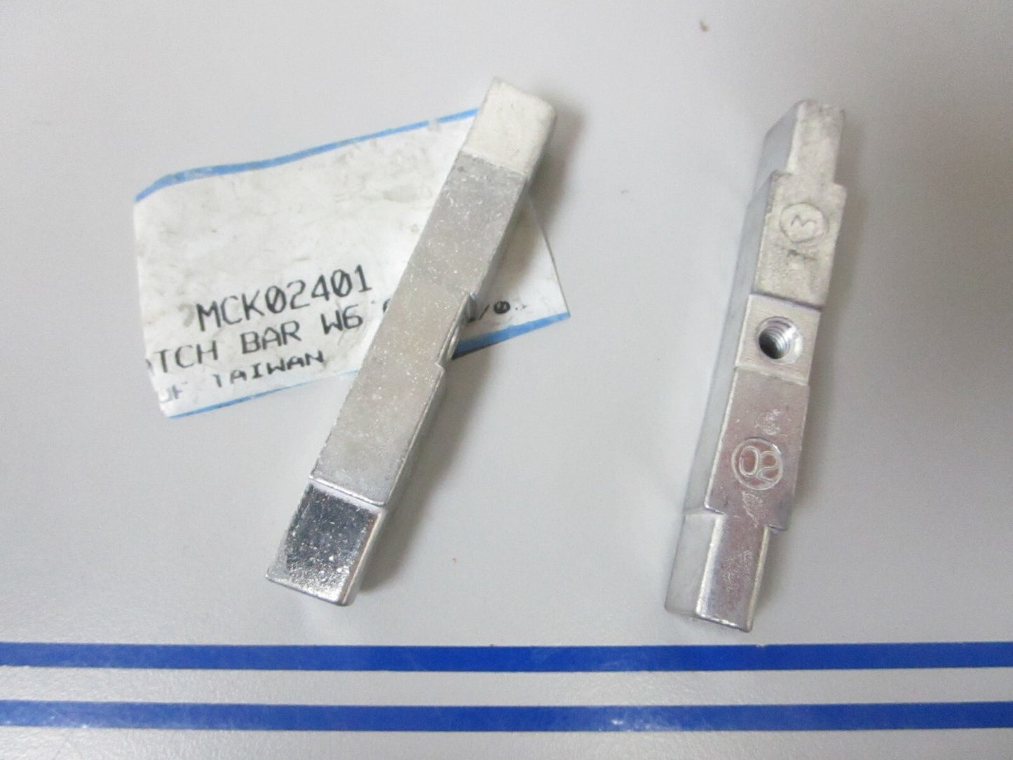 *NEW OEM* (LOT OF 2) 0810 Mercury Quicksilver Latch Bar MCK02401