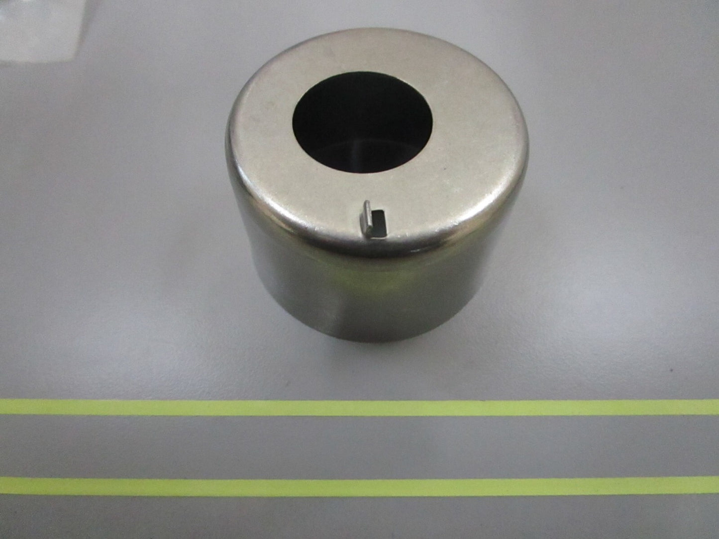 *NEW OEM* 0810 Mercury Quicksilver Insert F694564-1