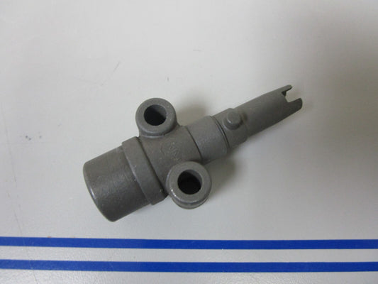 *NEW OEM* 0810 Mercury Quicksilver Fuel Adapter Housing 30186