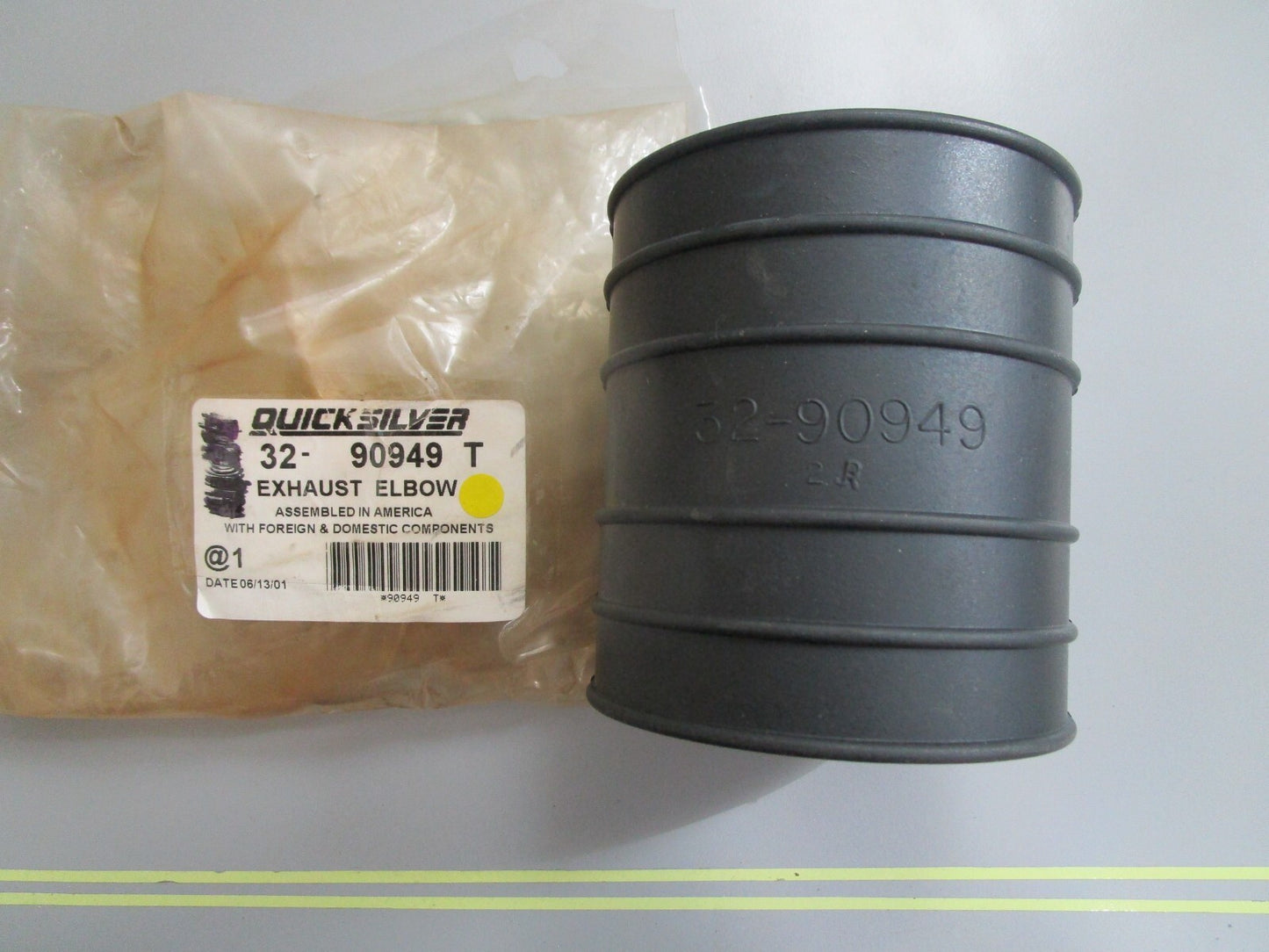 *NEW OEM* 0820 Mercury Quicksilver Exhaust Elbow 32-90949T