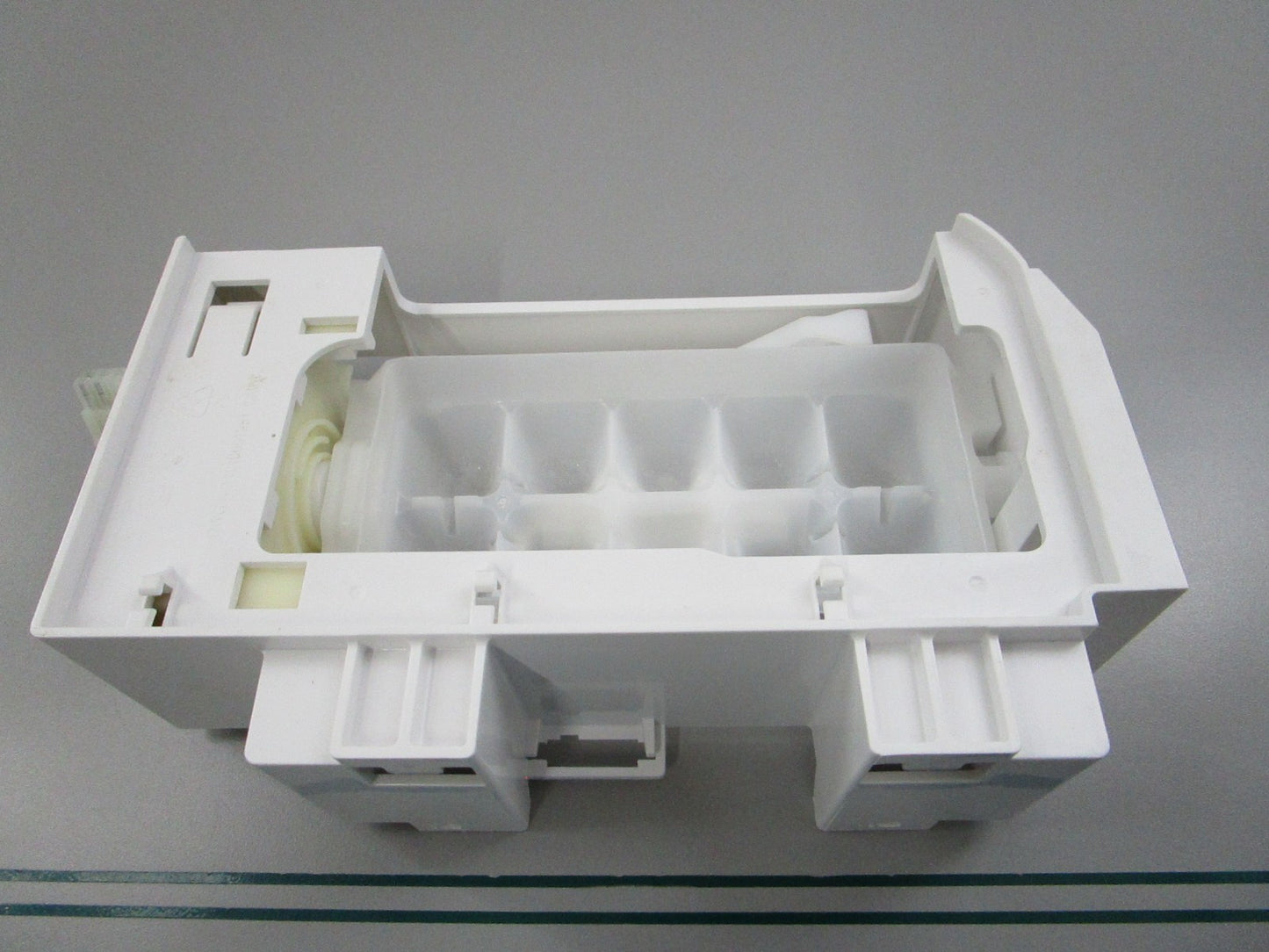 NEW OEM W10873791 Whirlpool Ice Maker Assembly 0810